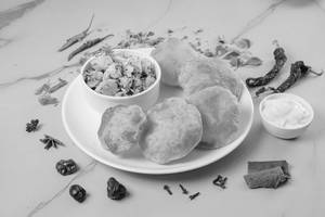 Puri With Aloo Sabji