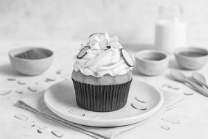 Vanilla Almond Cupcake