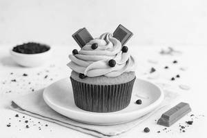 Kitkat Vanilla Cupcake