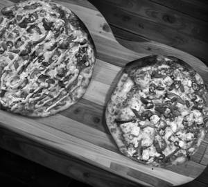 2 Pappy Paneer &Capsicum Pizza[8Inches]