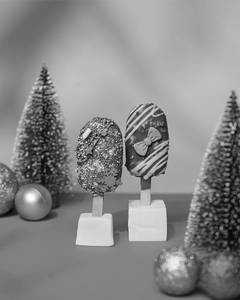 Christmas Cake Pops (brownie With Pistachio) - 2 Pcs