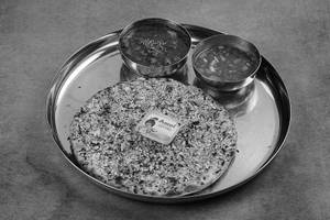 Aloo Gobi Amritsari Kulcha