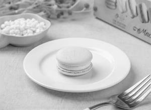 Rose Macaron