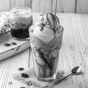 Cream Caramel Cold Coffee