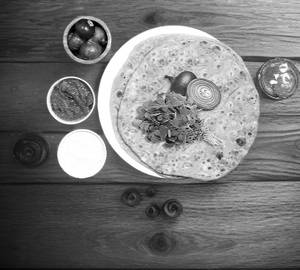 Onion Paratha Combo