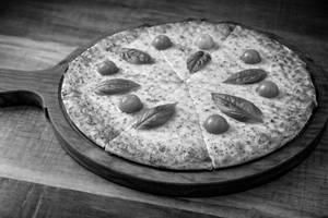 Classic Margherita Pizza
