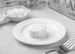 Vanilla Macaron