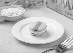 Blueberry Macaron