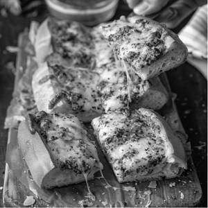 Pesto Garlic Bread