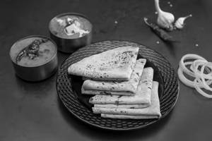 3 phulka with paneer butter masala