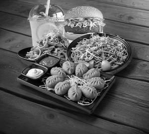 (PARTY ORDER) Chilly Potato + Veg Noodle + Kurkure Momo +Burger + Mint Mojito (Free)