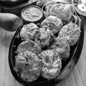 Veg Kurkure Momos