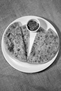 Aloo Paratha (2pc)