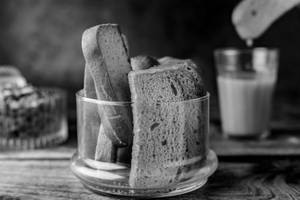 Plain Rusk (Elaichi)