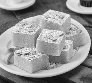 Moong Dal Barfi (5 Pc)
