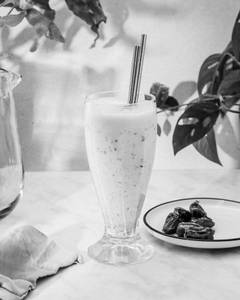 Dates milk  juice