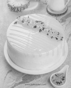 Pineapple Eggless Cake Half K.g