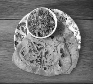 Chapati  [2 piece] with egg porutu