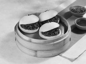 Brown Onion & Roasted Chilli Bun (3 Pcs)