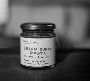Green curry paste