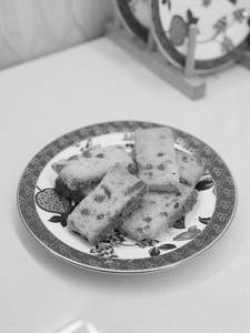 Cherry Rusk [250 Grams]