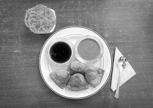 4 Pc Samosa + Jalebi (250 Grams)