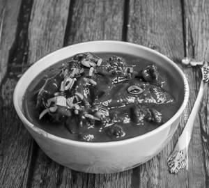 Chilli beef  (semi gravy)                                                                                                           