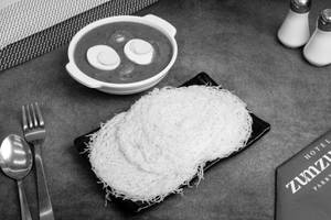 Idiyappam (3pc) With Egg Curry