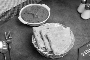Chapati (3pc) With Mutton Curry