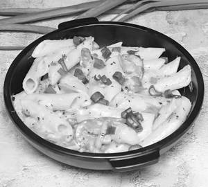 Veg American White Sauce Pasta