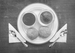 Dal Kachori (2 Pcs) Wtih Aloo Sabzi