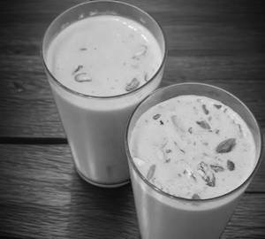 Strawberry Lassi