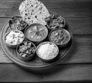 Spl Veg Thali