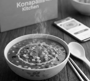 Veg hot and sour soup