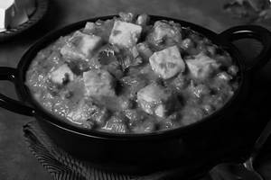 Matar Paneer