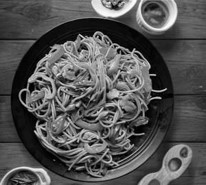 Egg Schezwan Noodles