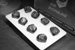 Khajoor Laddoo