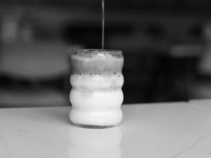 Iced Matcha Latte (250 Ml)