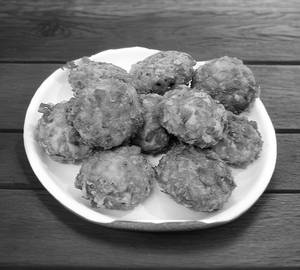 Veg Kurkure Momos ( 8 Pcs )