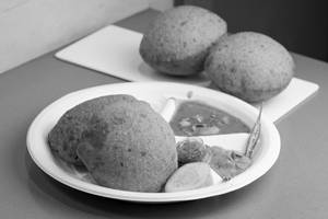 Poori Sabzi 4 Pcs