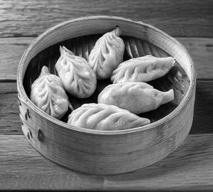 Paneer Stream Momos ( 8 Pcs )