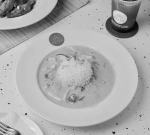 Non Veg Green Thai Curry Rice