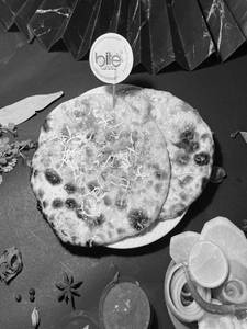 Stuffed Kulcha [1 Piece]