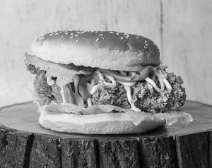 Cripsy Chicken Zinger Burger
