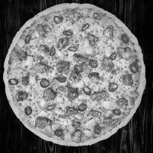Chicken Tikka Pizza (Chicken+Onion+Cheese)