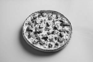 Chicken Ghee Roast Pizza
