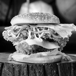 Al-baik Special Chicken Burger