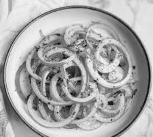 Onion salad