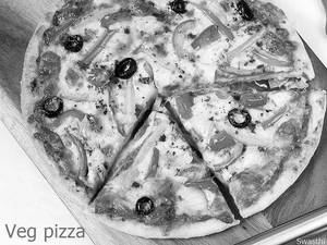 Exotic Veg Fresh Pizza