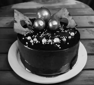 Chocolate Bowl Cake 500Gm